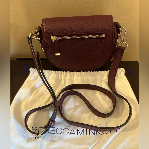 New without tags, never used Burgundy cross body bag - Picture 3 of 4